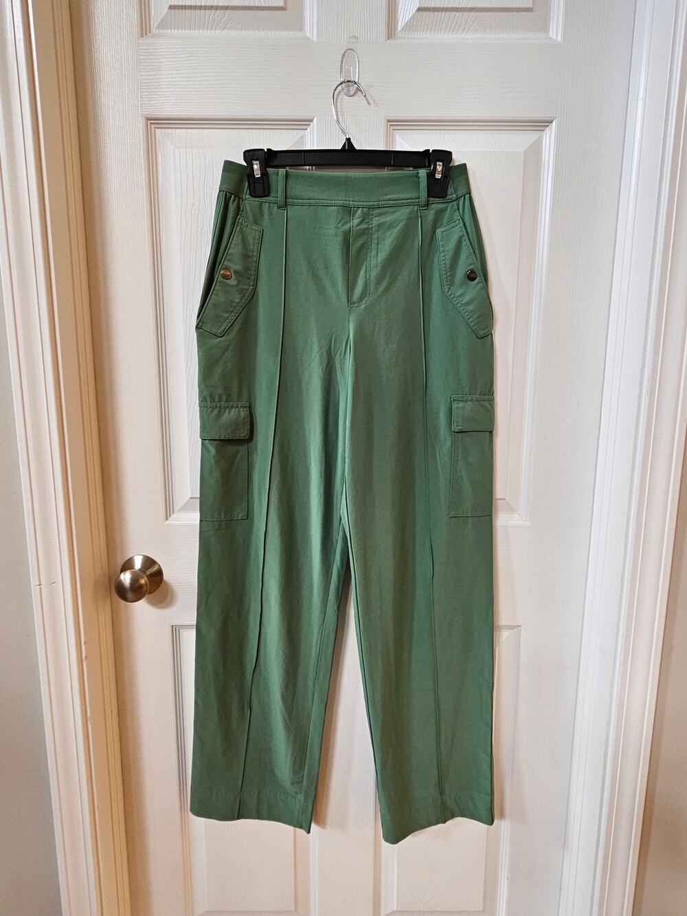 Athleta Vienna Cargo Pants Women's Size 6 Green Travel Utility Stretch